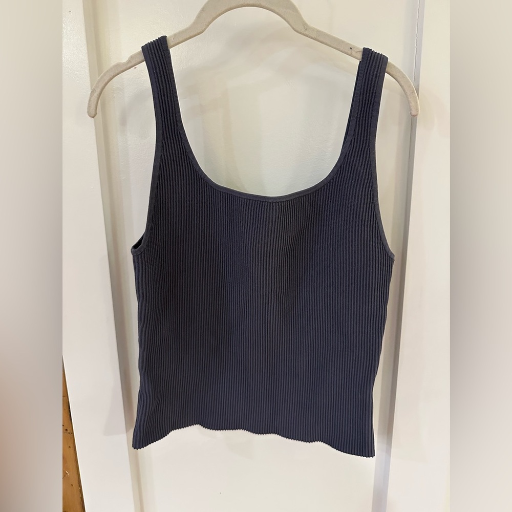 Aritzia sculpt knit tank top